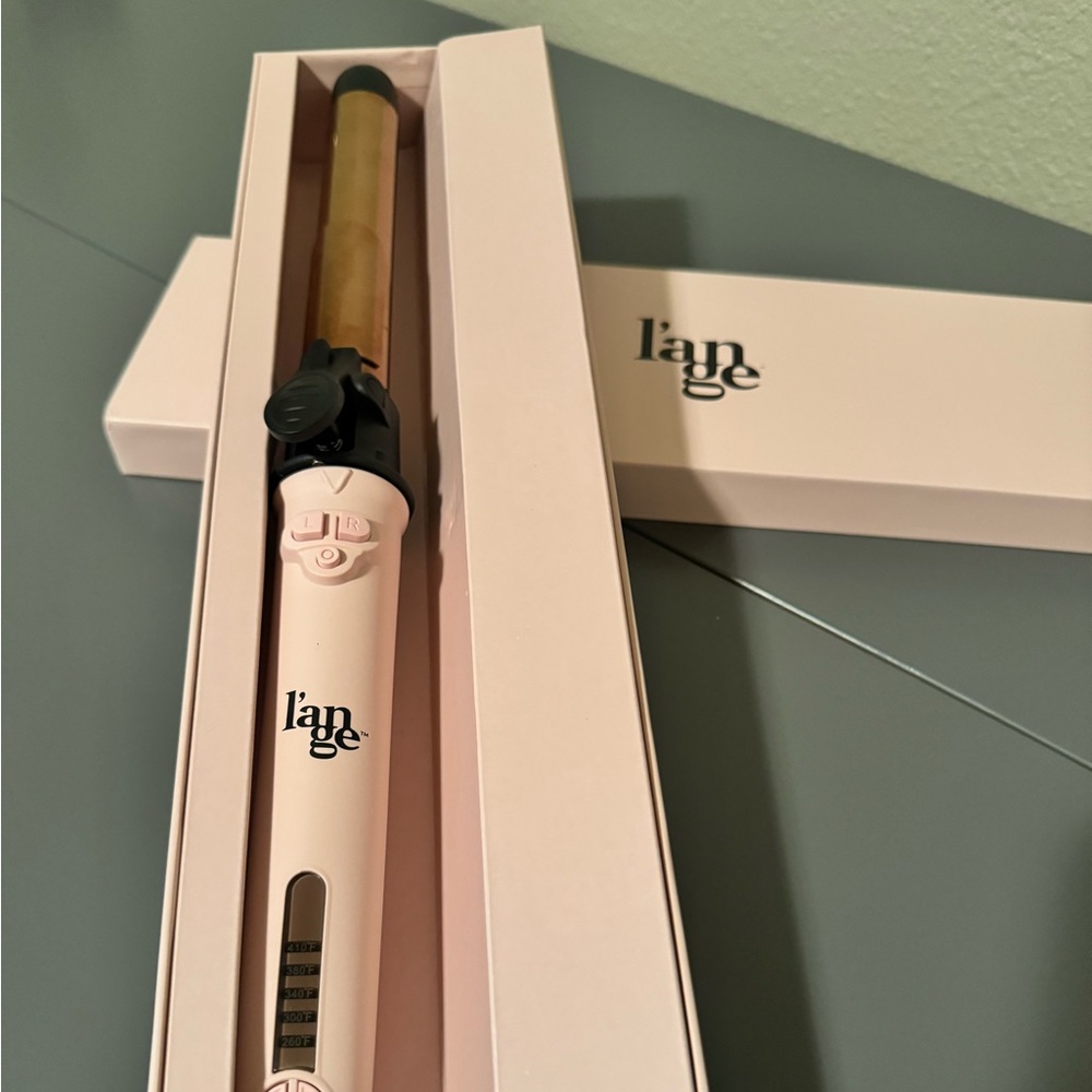 L’ange rotating curling iron